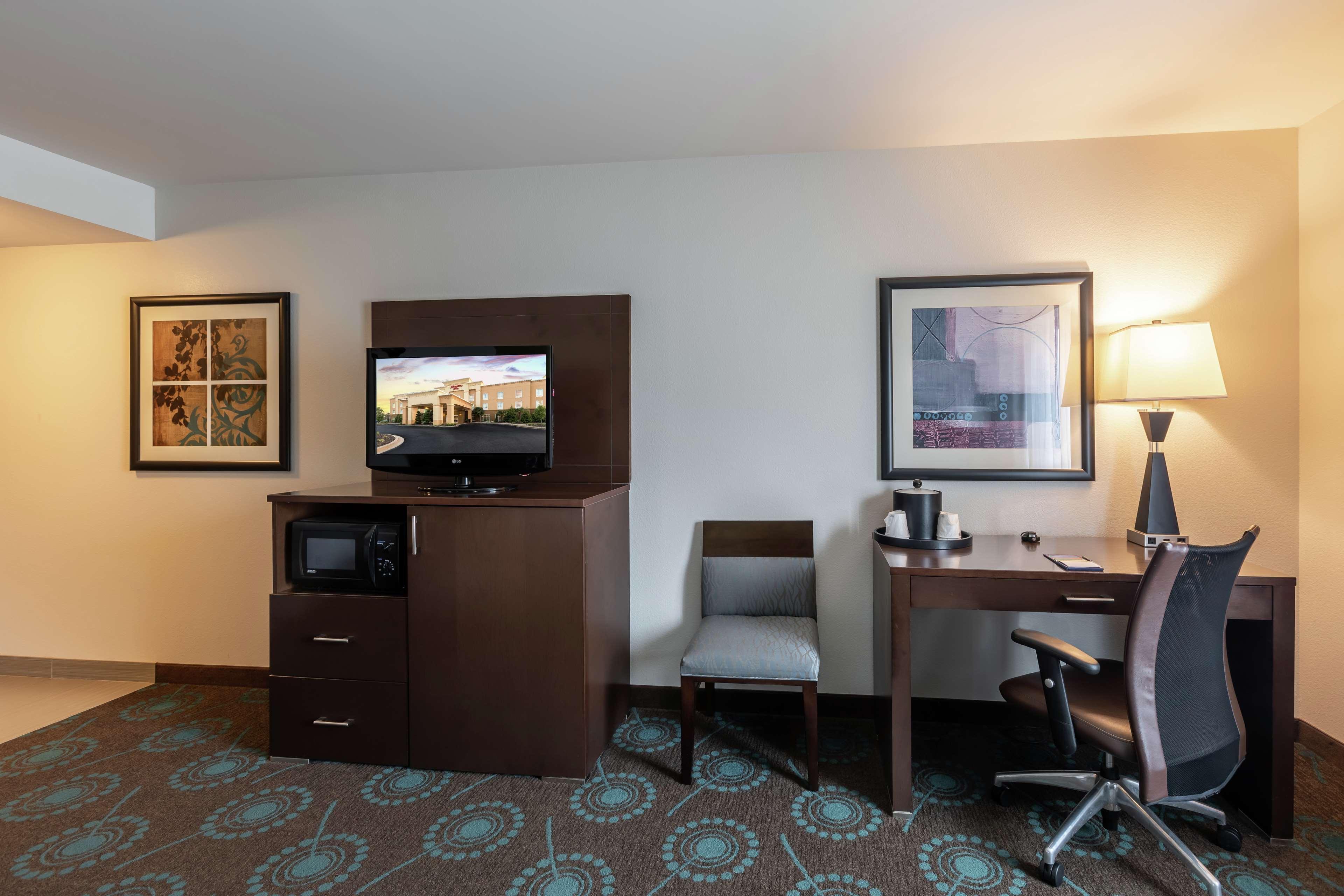 Hampton Inn Anderson/Alliance Business Park Buitenkant foto