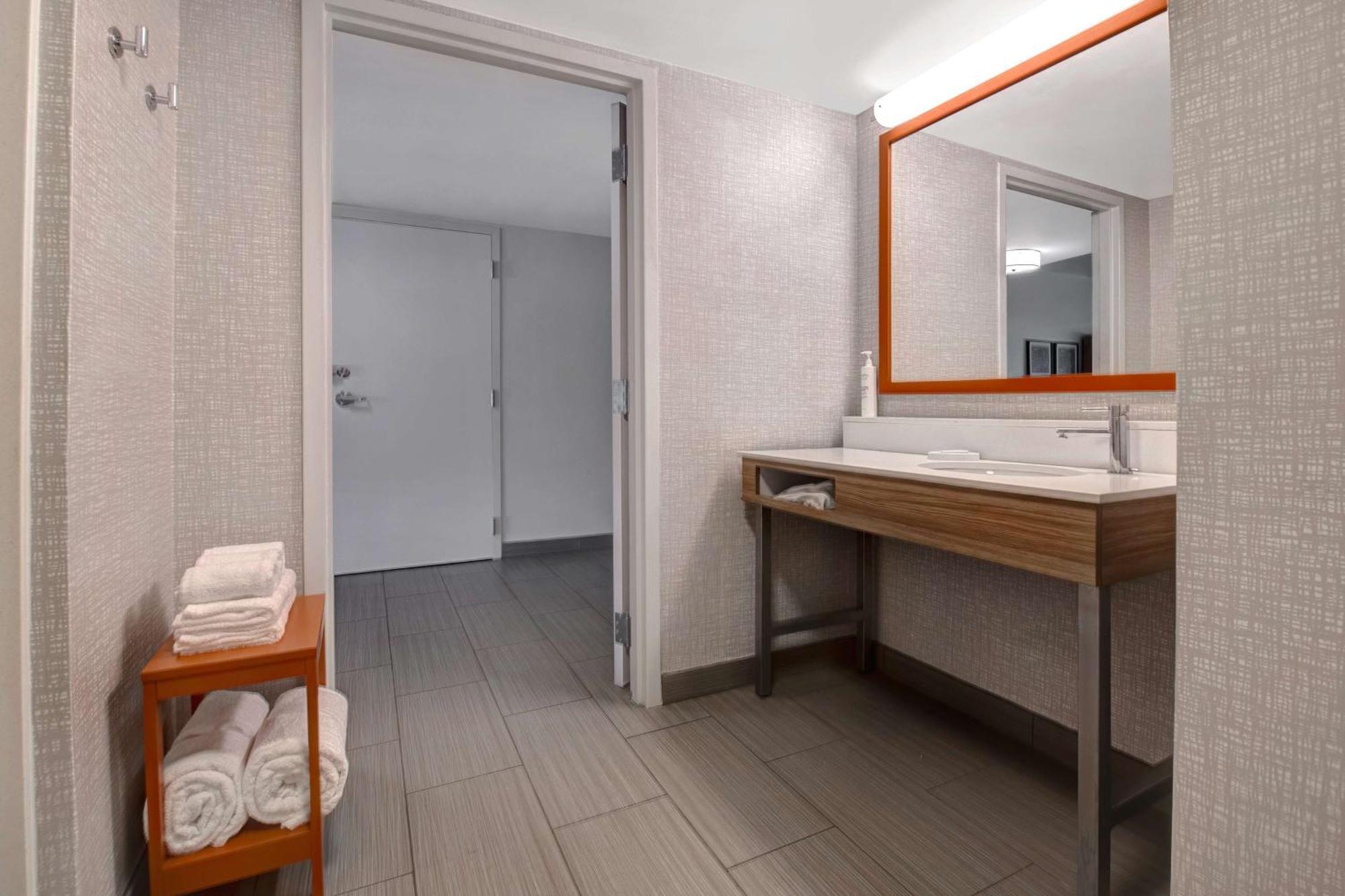 Hampton Inn Anderson/Alliance Business Park Buitenkant foto